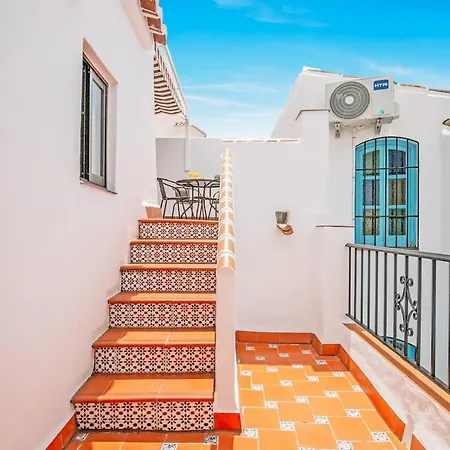 Andalucian House With Rooftop Terrace In The Heart Of Frigiliana