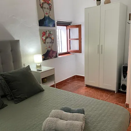 別荘 Andalucian House With Rooftop Terrace In The Heart Of *